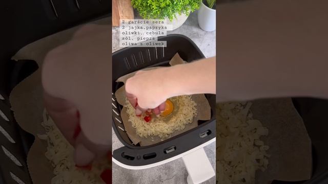 PIECZONY OMLET z dodatkiem sera i warzyw | Przepisy Air Fryer