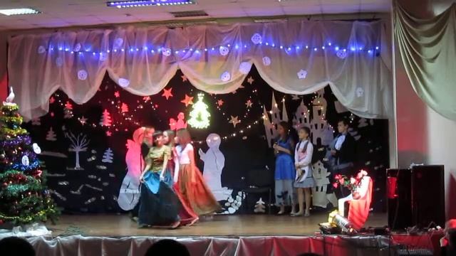 Сказка "Снежная королева" 26.12.14г. отрывок №2 смотреть онлайн