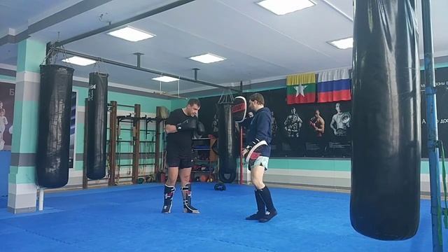 Персональная тренировка тайский бокс Первоуральск смотреть онлайн