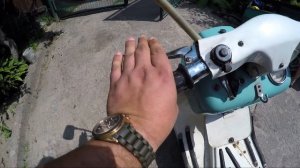 Покупаем абсолютно новый советский мотороллер Вятка Электрон.