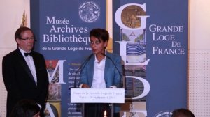 » La franc-maçonnerie remet une « médaille » à Najat Vallaud