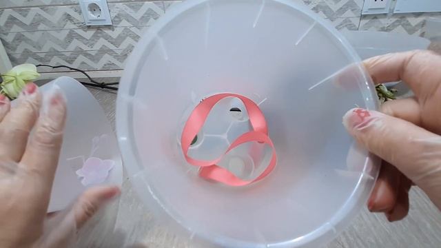 Пересаживаем орхидею грандифлору на дугу, в двойной горшок на фитильный полив. смотреть онлайн