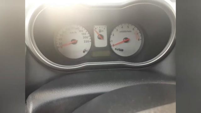 Nissan Note чиним дроссель промываем ресивер смотреть онлайн