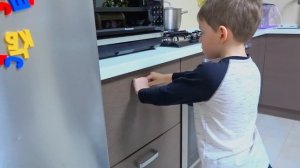 У Светы и Богдана пропали все подарки на Новый год // Твиксики