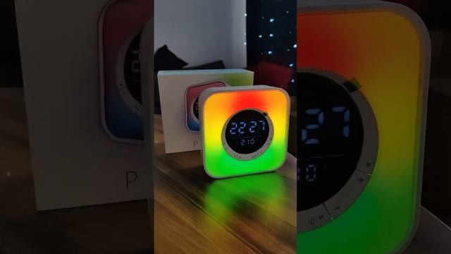 ЧАСЫ БУДИЛЬНИК P10 С КОЛОНКОЙ, ФУНКЦИЕЙ LED ПОДСВЕТКИ, СВЕТИЛЬНИК НОЧНИК RGB с BLUETOOTH