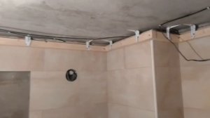 натяжные потолки по керамограниту , не всерля стены