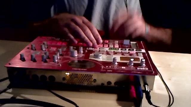 Beat, Disco & Bananas by SimonSays with Electribe SX смотреть онлайн