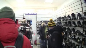 Борзая охрана ТК "Андреевский" / Дурак-идиот что ли?/ ОХРАННЫЕ ПСЫ ТУАЛЕТНОЙ ХОТЕЛКИ (Изнанка)