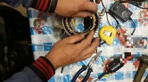 Как подключить асинхронный двигатель к сети 220V, если у него всего три провода.