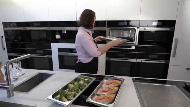 Готовка с техникой Miele： приготовление блюд в комби-пароваркеГотовка с техникой Miele: приготовлени смотреть онлайн