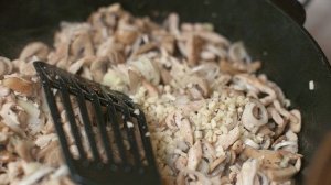 Карбонара с курицей и сливками