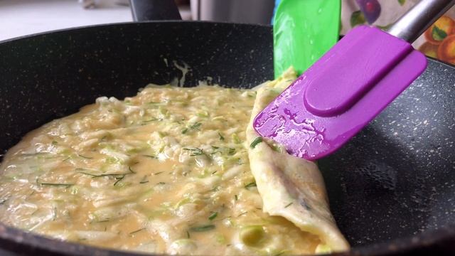 Рулет из кабачков с сыром на сковороде. Просто и вкусно