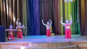 Танец восточные красавицы подготовительная группа «Выше солнца»