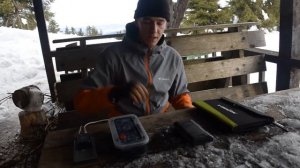 Зарядка зеркалки Nikon в походе через usb