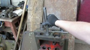 выравнивание притиром отверстий