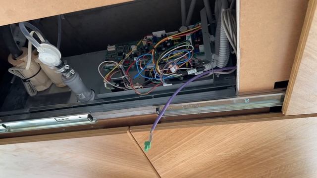 Сборка и разборка кондиционера Mitsubishi Electric SEZ M35DA Подключение шлюза ONOKOM