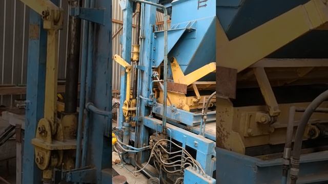 Работа Могилёвского вибропресса М32. Вибропресс М32 002. Производство тротуарной плитки.