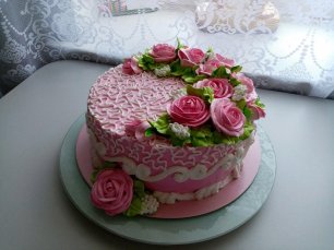Торт для женщины. Торт на день рождения. Украшение торта.