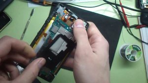 Sony Xperia ZL(C6503) не заряжается, не включается. Ремонт батареи
