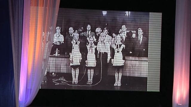 Они гордятся своими выпускниками и педагогами: 40-летний юбилей отметила биробиджанская школа №5 смотреть онлайн