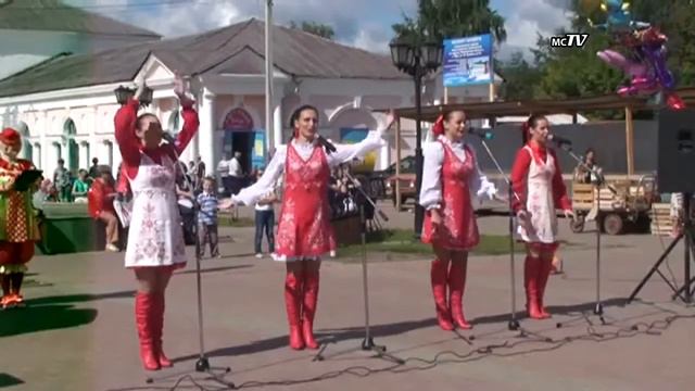 Школьная ярмарка, звонкая и яркая!