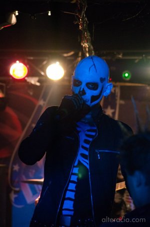 Ого-П-огО Грустный гопник