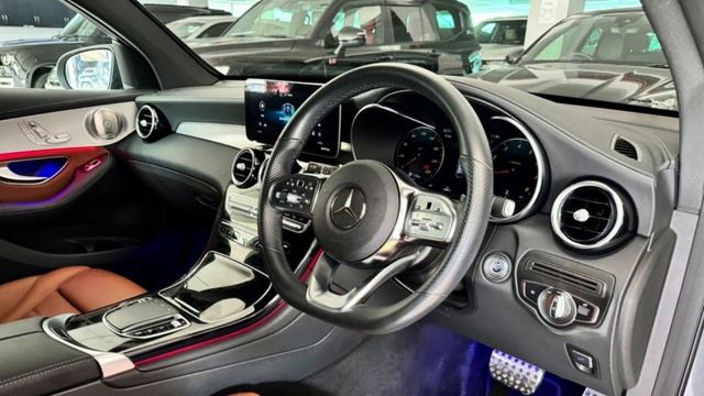 GLC300 AMG INSIGHT : UNVEILING THE 2022 MERCEDES BENZ COUPE 4 MATIC смотреть онлайн