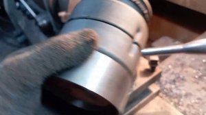 Мерседес Актрос 2641. Часть 29. Замена передних сайленблоков кабины.