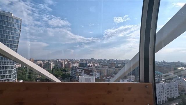 Нижний Новгород. Колесо обозрения. +Вид на волейбольную площадку рядом смотреть онлайн