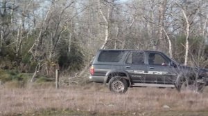 Toyota Hilux Surf Offroad