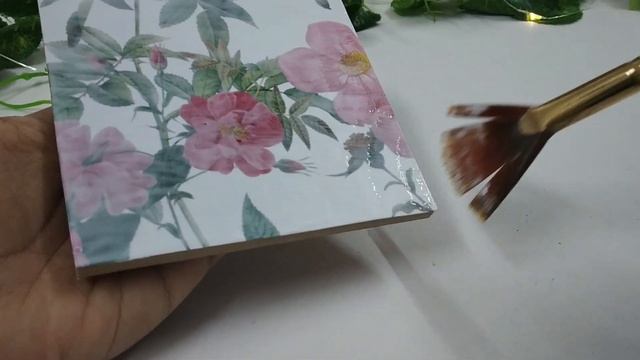 CRACKLE EFFECT  Using two step crackle medium  How to use Crackle medium with decoupage BeCre8iv