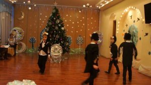 старшая группа танец Пингвины