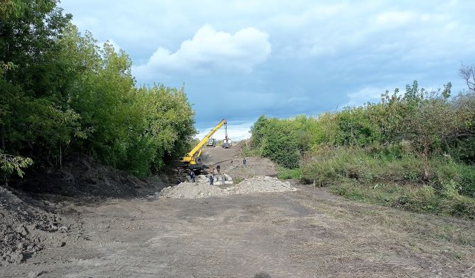 Строят мост через р. Юрмыч у д. Луговая смотреть онлайн