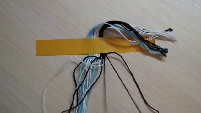 Урок №4 Фенечка Шотландка смотреть онлайн