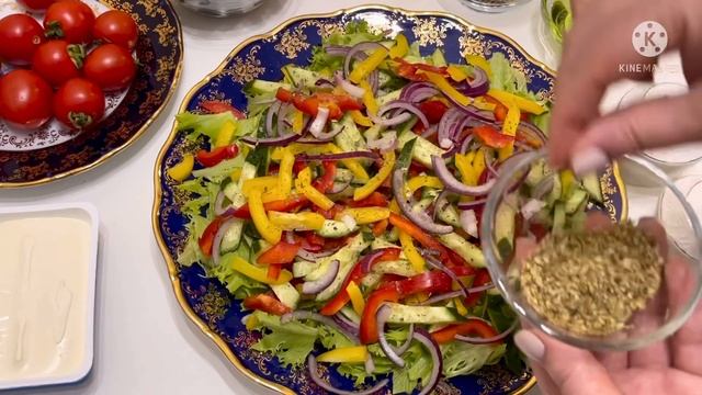 Салат «ГРЕЧЕСКИЙ»Очень яркий, вкусный и легкий в приготовлении.?подойдет для праздничного стола ?