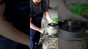 Разборка вальцов (роликов) пресс-гранулятора ОГМ-1,5