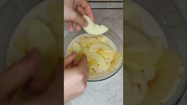 Яблочная шарлотка с хрустящей корочкой