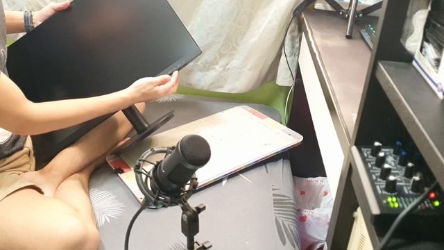 Basic =/= BAD! - Philips 241V8 Monitor Unboxing & Impressions смотреть онлайн