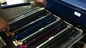 как заменить фотобарабан в картридже