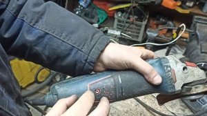Продажа  угловой шлифмашины BOSCH GWS 12-125 S