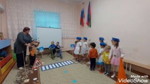 Досуг по ПДД во 2 младшей группе "Переходи дорогу правильно".