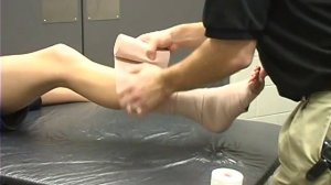 Компрессионная повязка на колено