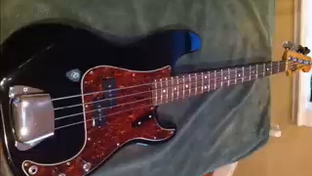 MIM P-Bass Pickup Tests - Stocks смотреть онлайн