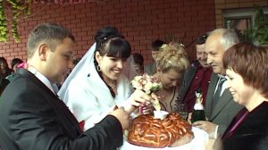 Мама поздравила жениха и невесту с днём свадьбы