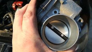 Чистка дроссельной заслонки Nissan x-trail.