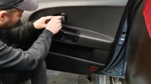 Ремонт дверных динамиков KIA Ceed I