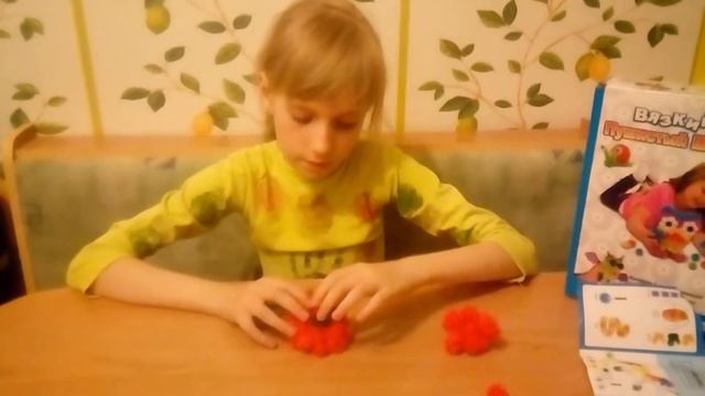 Разные поделки из пушистых шариков. смотреть онлайн