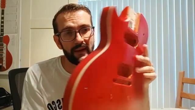 Gibson Les Paul style guitar build - part 1 - painting the body смотреть онлайн