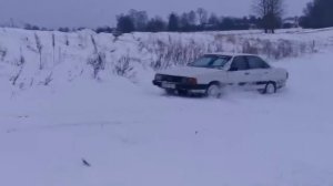 Ауди 100 c3 кватро снег