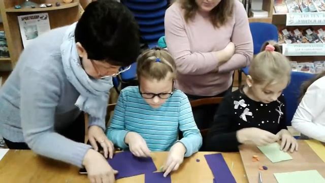 Городская библиотека г.Саки. Мастер-класс. Чехол для телефона из фетра. смотреть онлайн